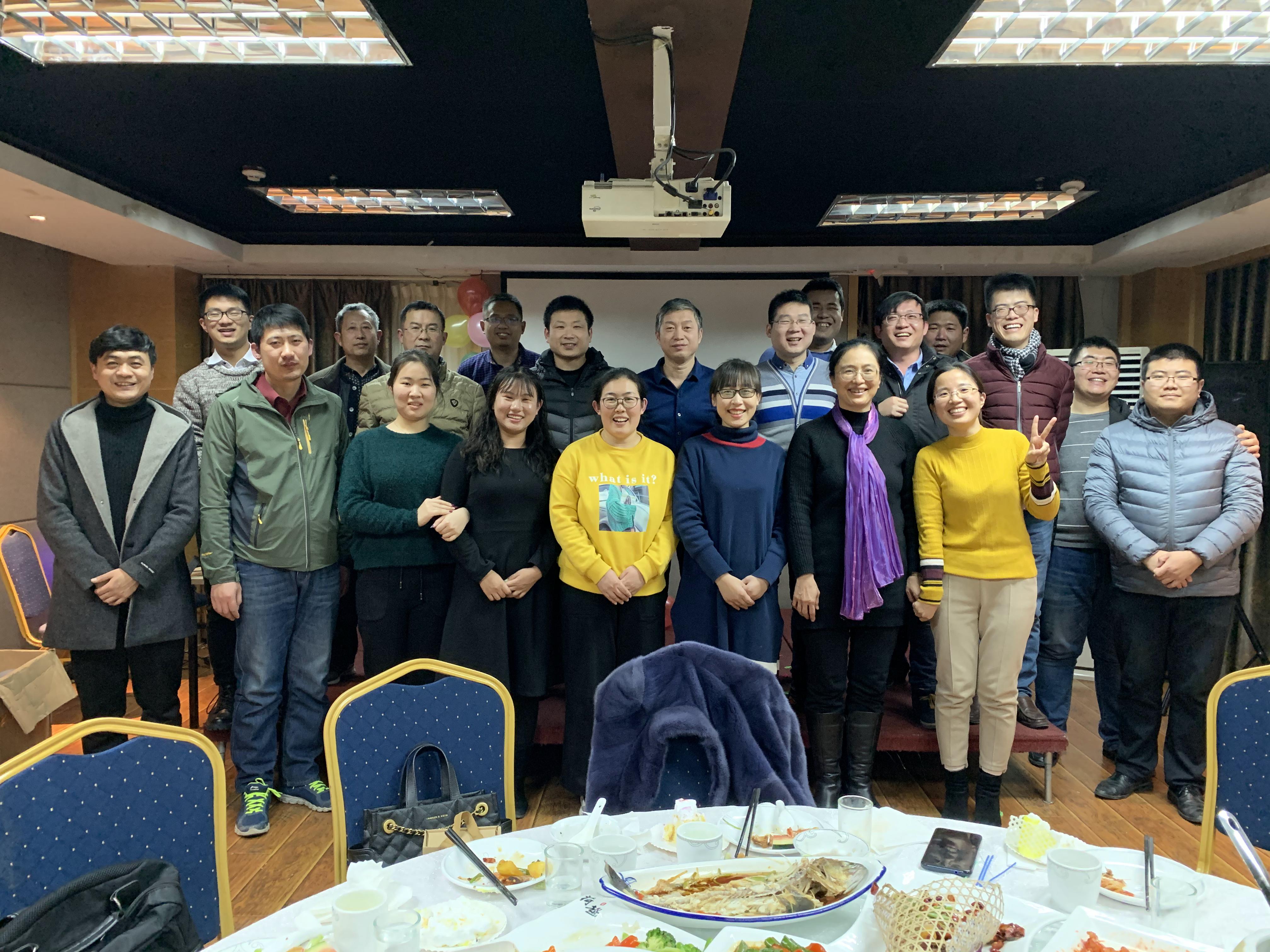 世紀(jì)元通電腦數(shù)控雕刻機(jī)、木工雕刻機(jī)、石材雕刻機(jī)、亞克力成型機(jī)、亞克力吸塑機(jī)、亞克力壓塑機(jī)、標(biāo)牌刻牌機(jī)、數(shù)控圍字機(jī)、亞克力折彎?rùn)C(jī)、數(shù)控開(kāi)槽機(jī)、等離子切割機(jī)、激光切割機(jī)